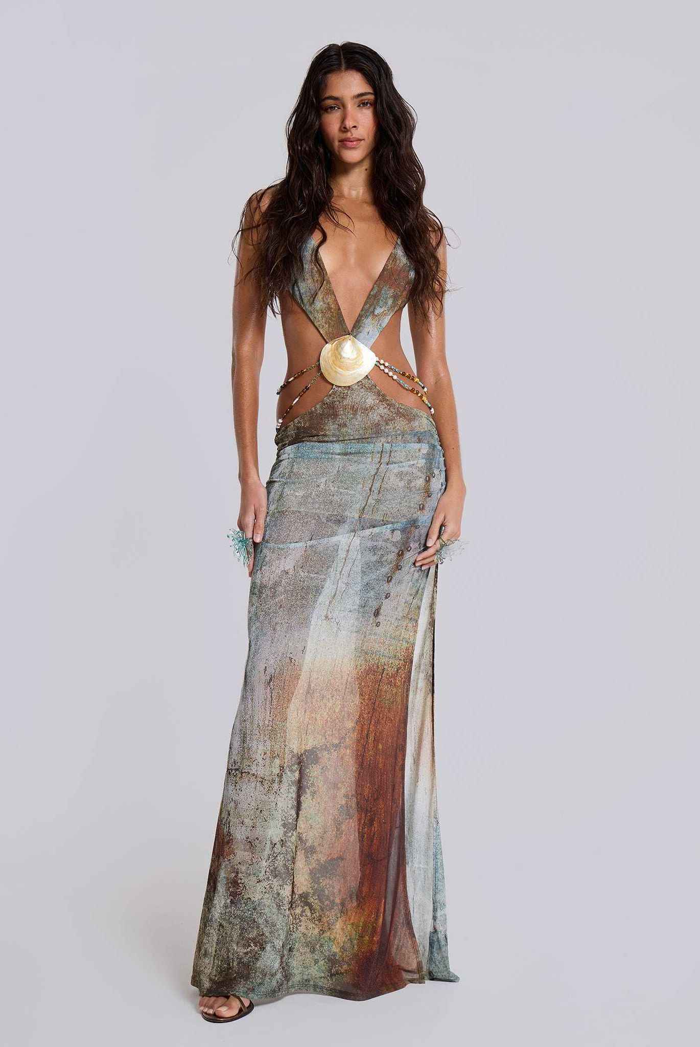 VIDA™ | BACKLESS MAXI DRESS
