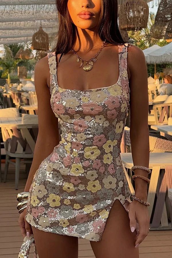 AMELIA™ | SEQUIN FLORAL CHAMPAGNE