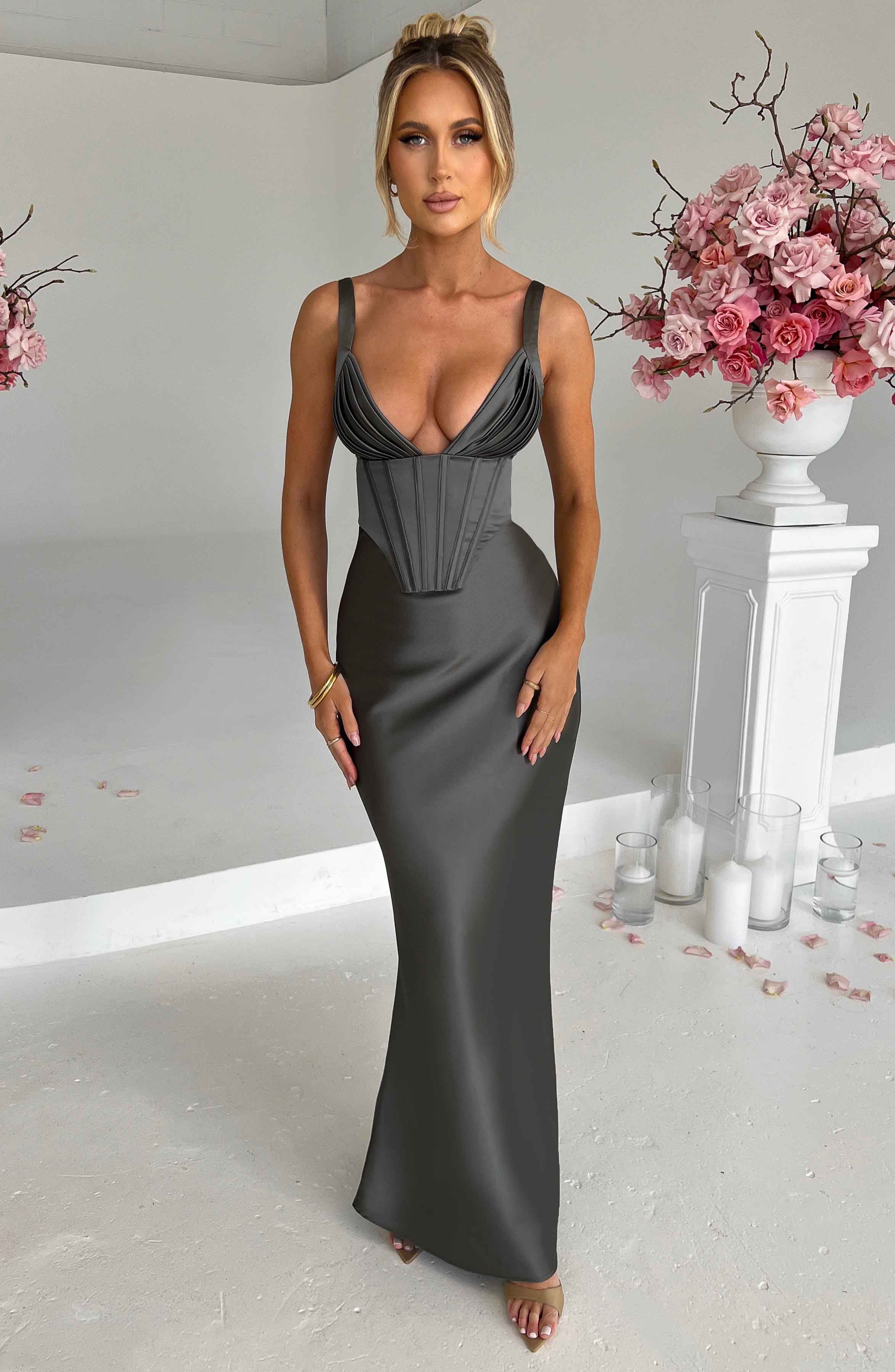 EVY™ | MAXI ROYAL DRESS